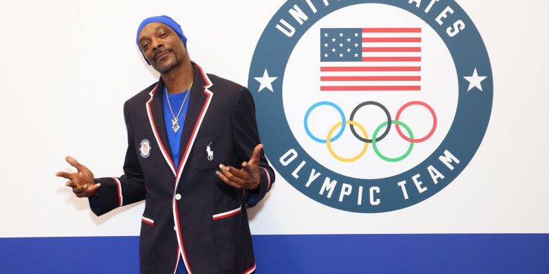 Light it up! Snoop Dogg will carry Olympic torch during final leg in Paris