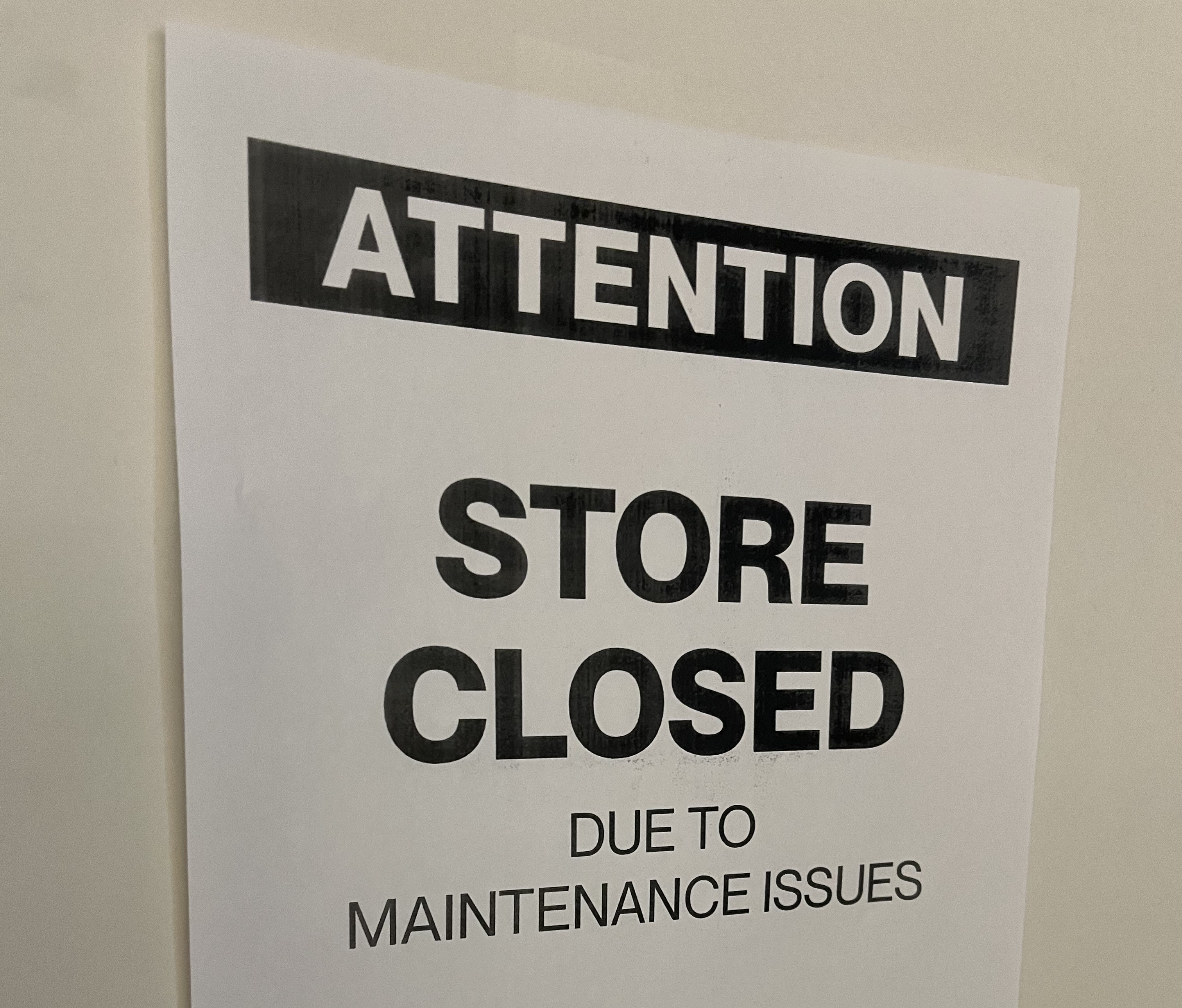 Бъдещето на залива Хъдсън във Ванкувър и Виктория остава неясно