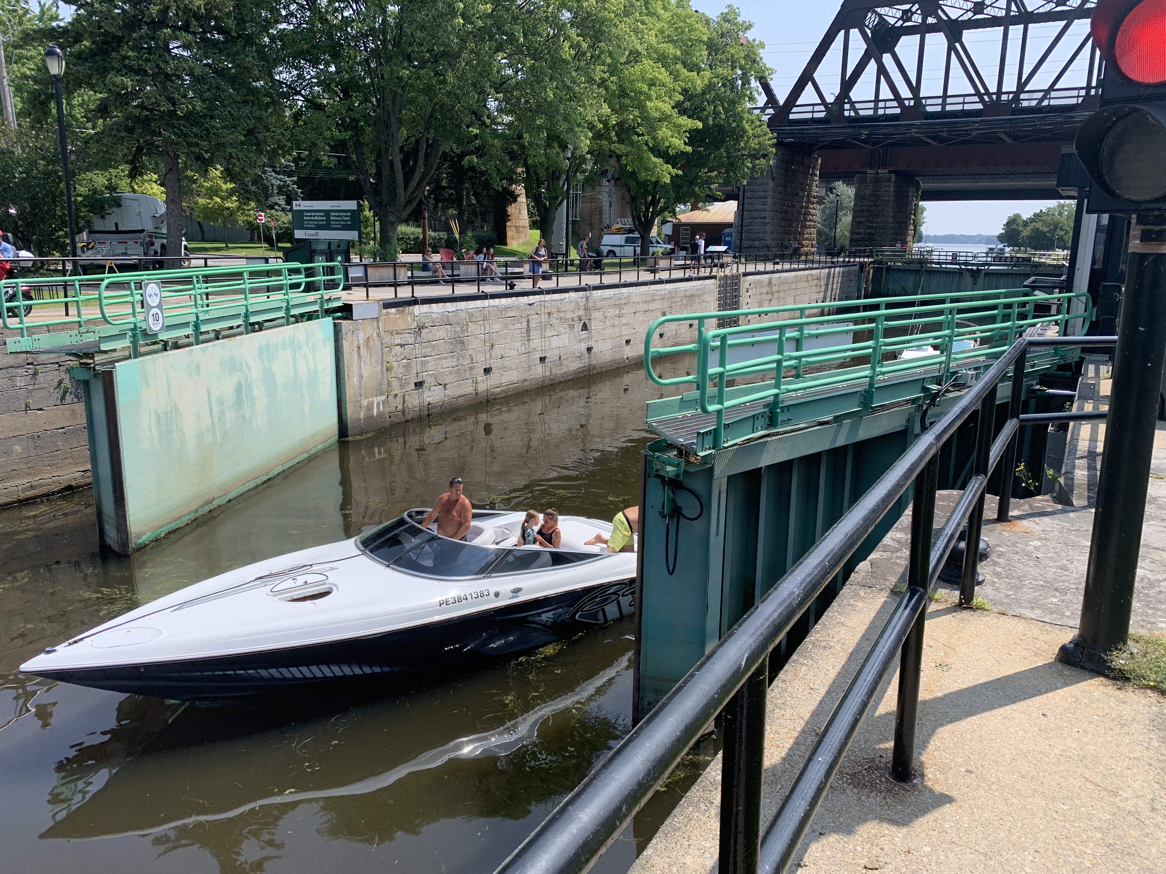 Boat traffic at Sainte-Anne-de-Bellevue locks sees significant drop