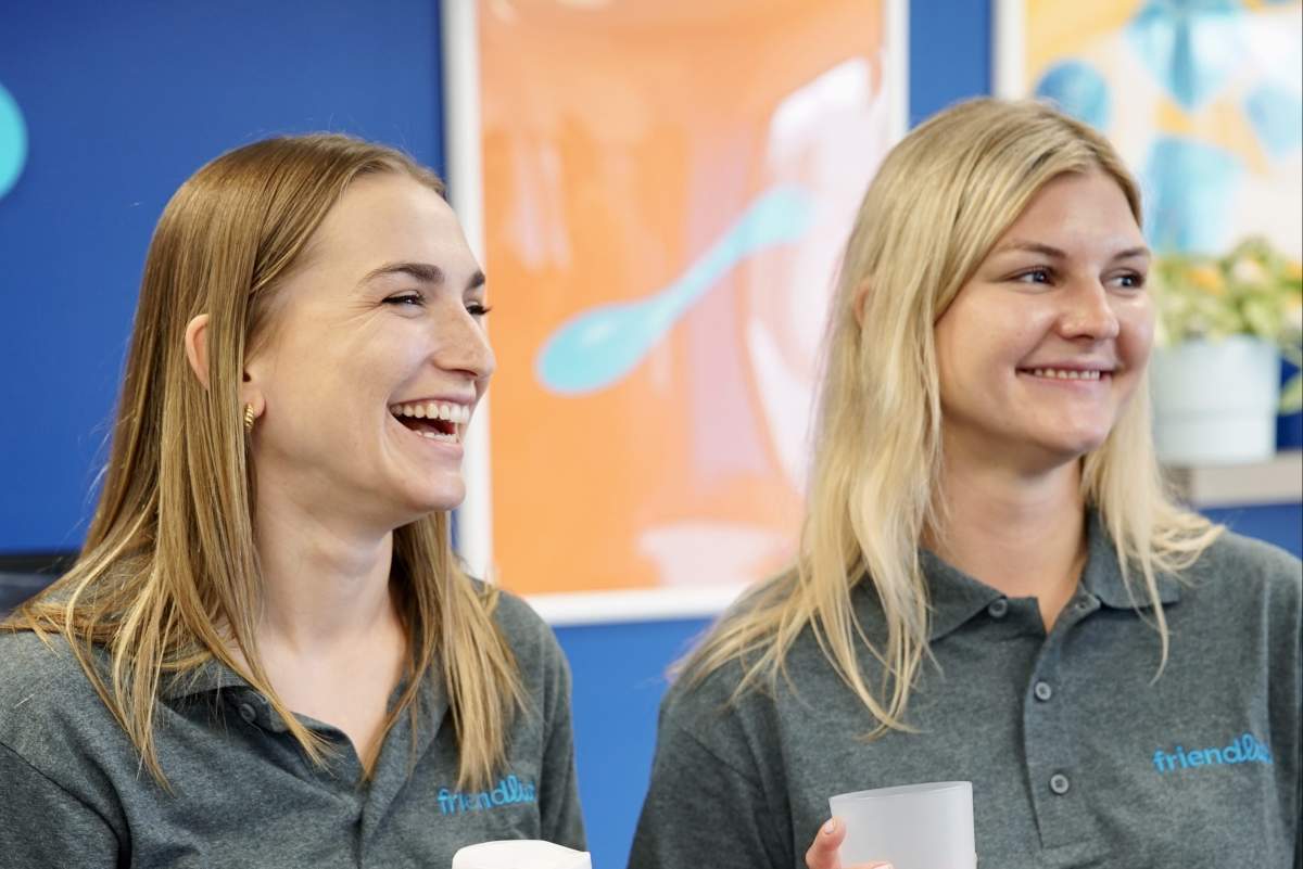 Jucqui and Kayli Friendlier