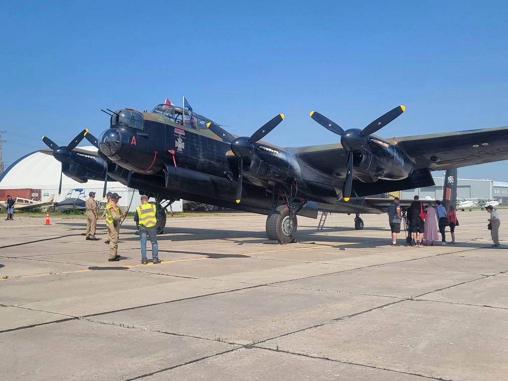 Historic Second World War bomber makes a stop in Saskatoon