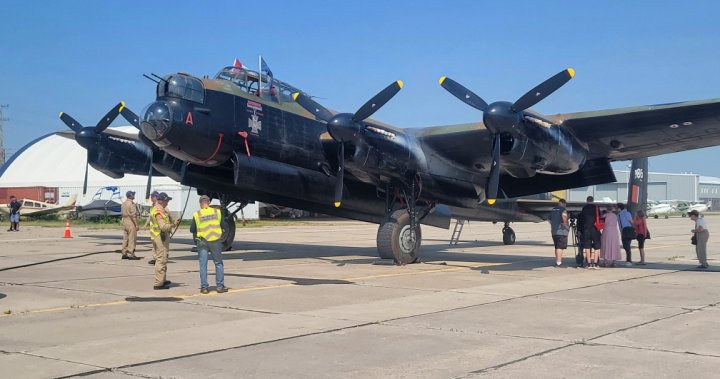 Хора от цялата провинция се събраха в Музея на авиацията