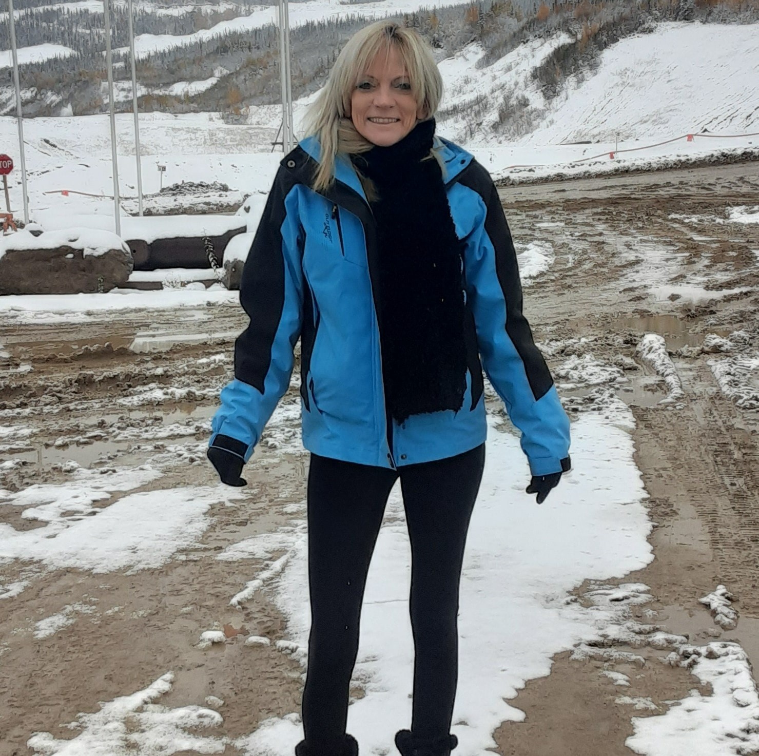 Разследващите от отдел Убийства са идентифицирали жената която е починала