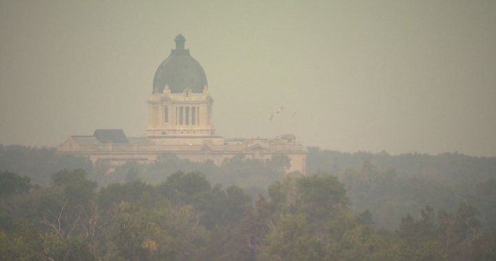 Саскачеван е покрит с пелена от дим в понеделник и