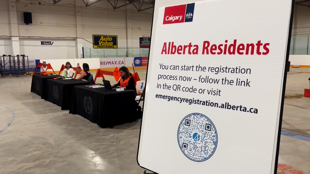 Calgary opens evacuation centre for those forced to flee Jasper wildfire