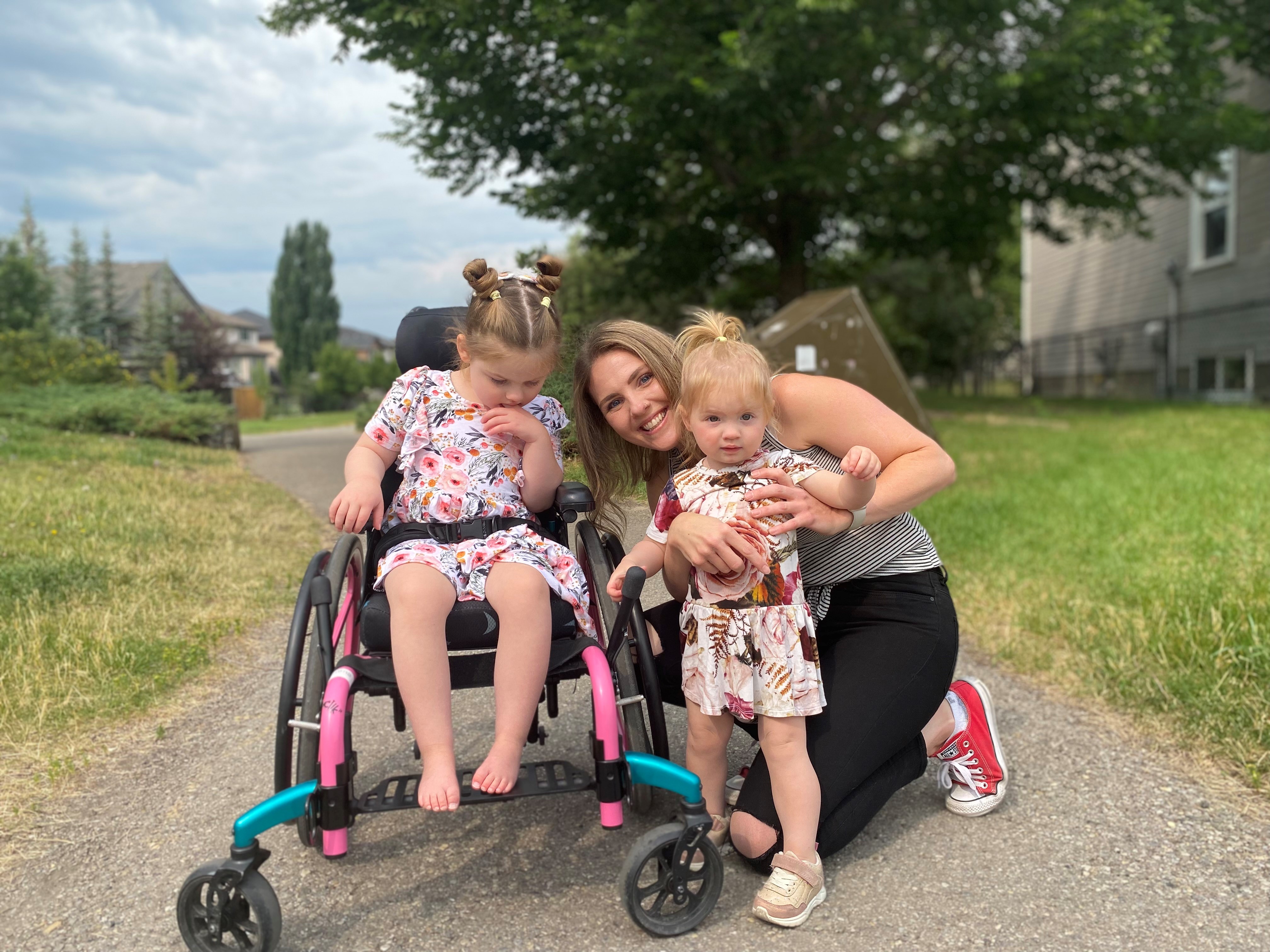 Аманда Бърит и Джейми Шингълтън набират средства онлайн за роботизирана