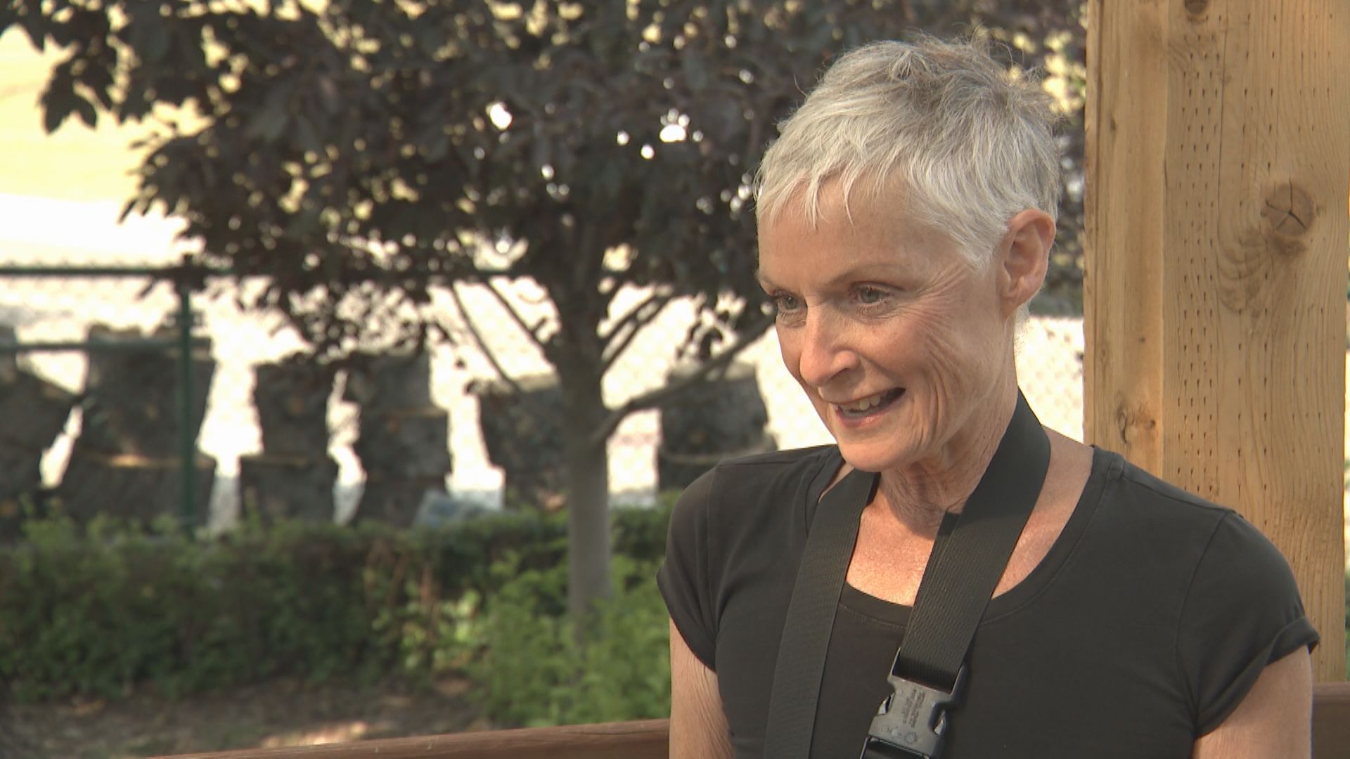 Джаки Бургейз има привидно безкрайна енергия и страст към туризъм