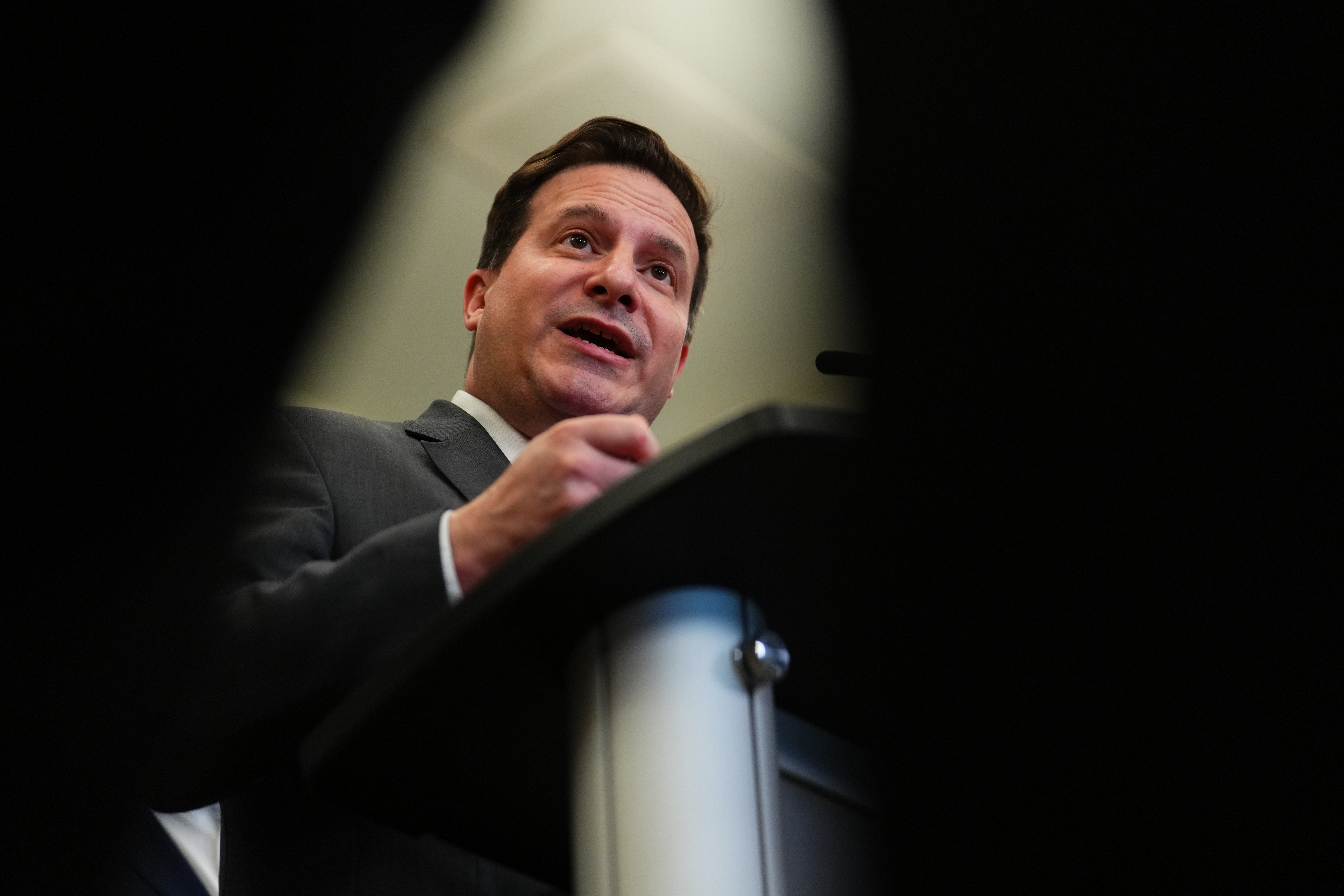 Бившият министър на обществената безопасност Марко Мендичино призовава за създаването