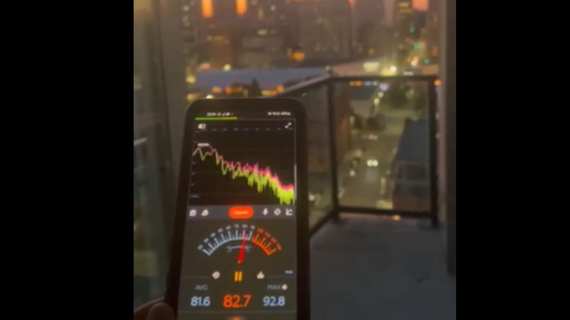 Даниел Хуарес обикновено не пие кафе Но след шест безсънни