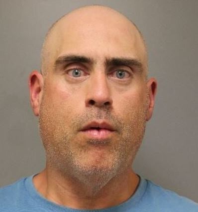 Властите в района на Монреал издирват потенциални жертви на мъж