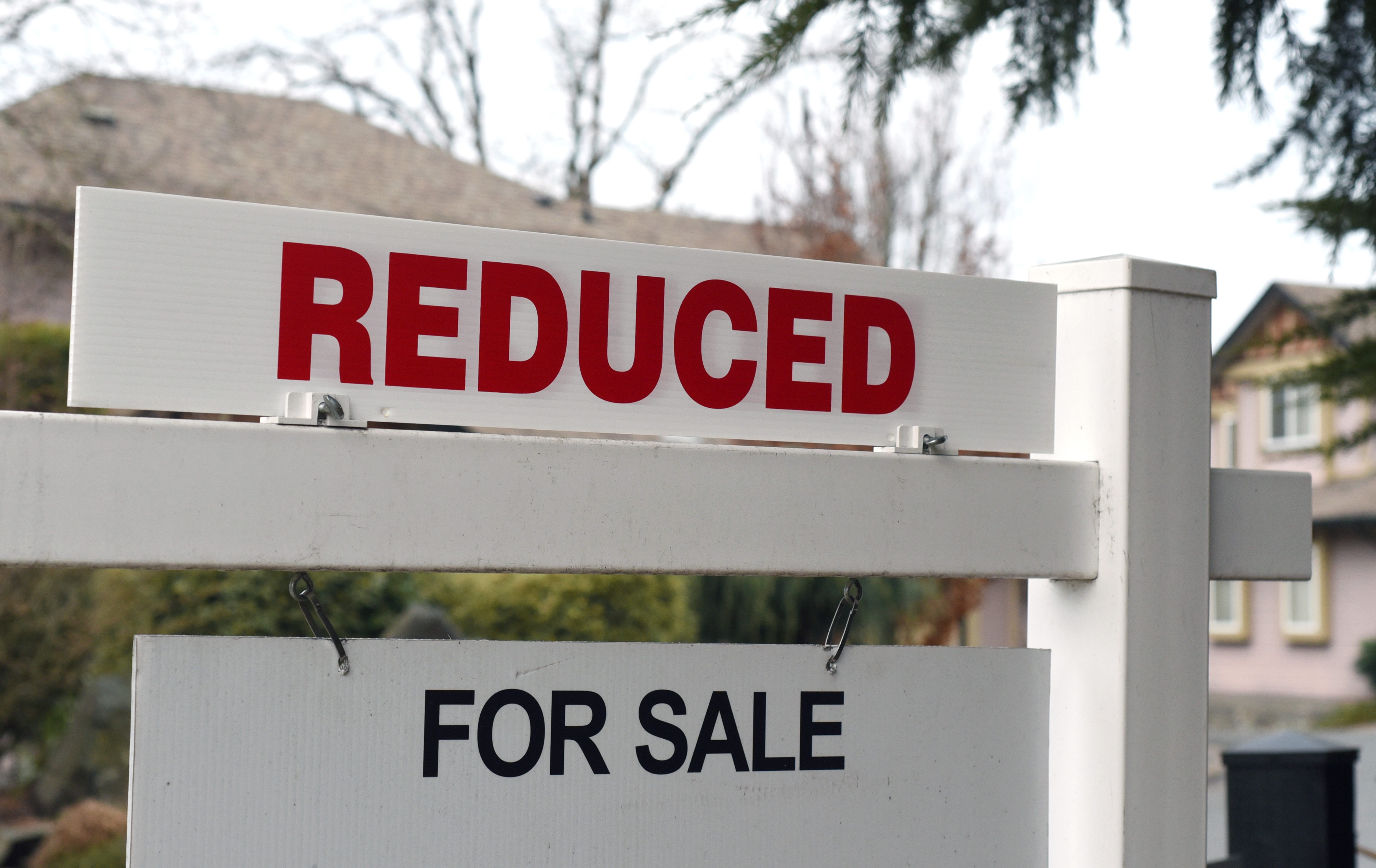 Forecast for home prices, sales scaled back after slow spring: CREA