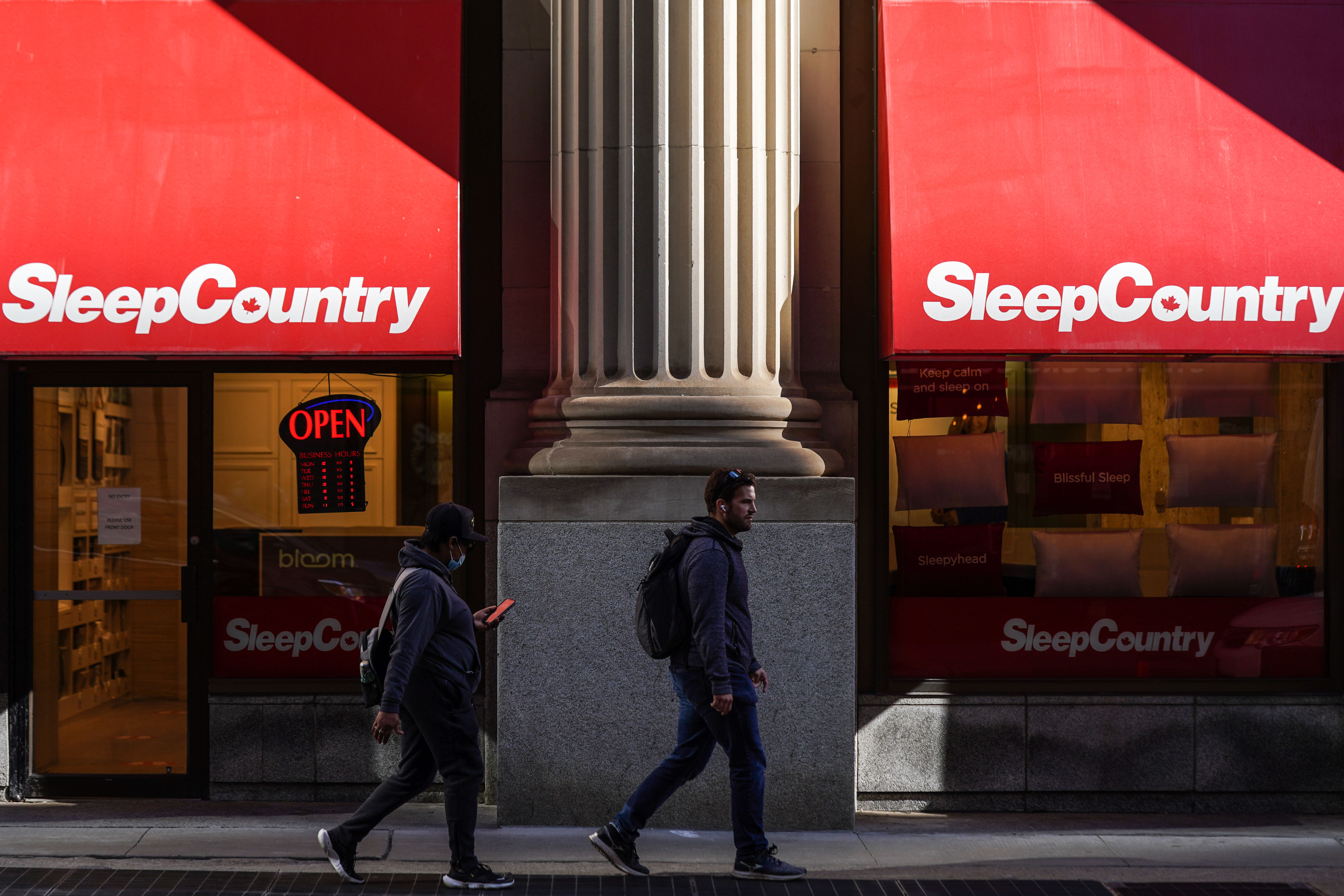 刀底下的钱：Sleep Country Canada以17亿加币被收购