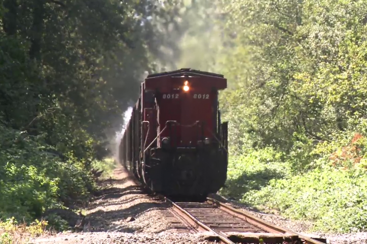 ‘Give us a break’: Chilliwack residents sound off about incessant train horns
