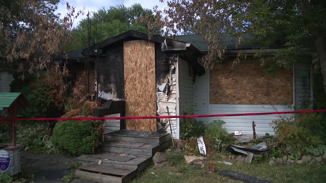 Пожарникарите източно от Едмънтън предупреждават обществеността за потенциалните рискове от