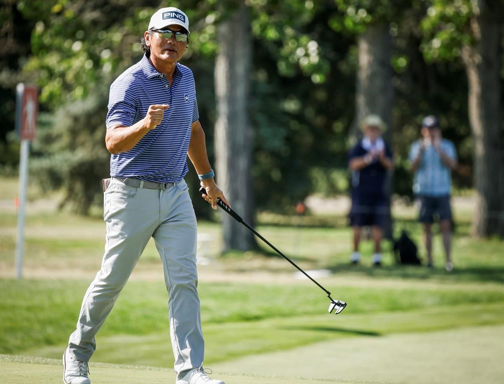 Чакането около 10 минути за да разбере че е спечелил