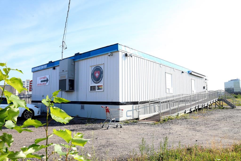 Два доклада поръчани от правителството на Онтарио препоръчват съществуващите сайтове