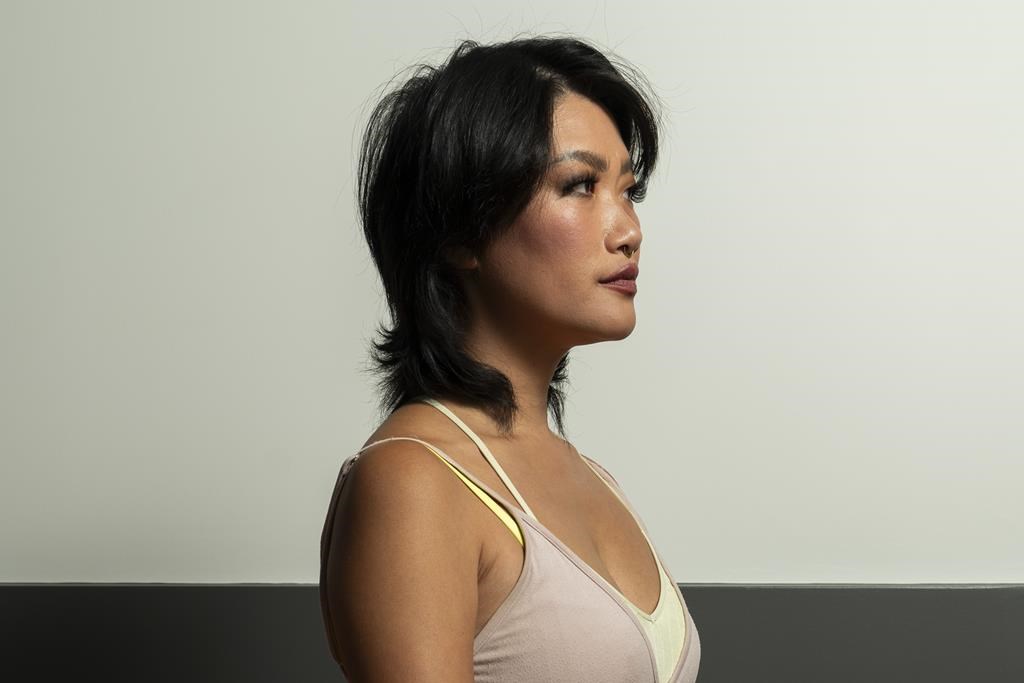 За Джени Хейджун Уилс поверителността е защита Писателката постига деликатен баланс