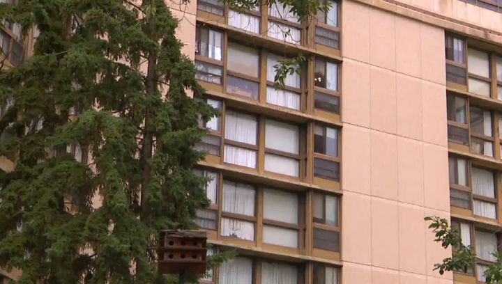 Обитател на дом за възрастни хора в Едмънтън беше откаран