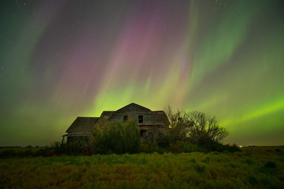 Aurora display near Redberry lake