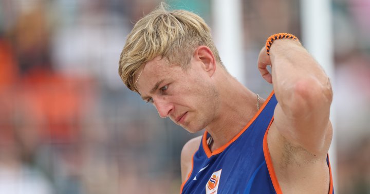 Играч на плажен волейбол и осъден изнасилвач на дете Стивън