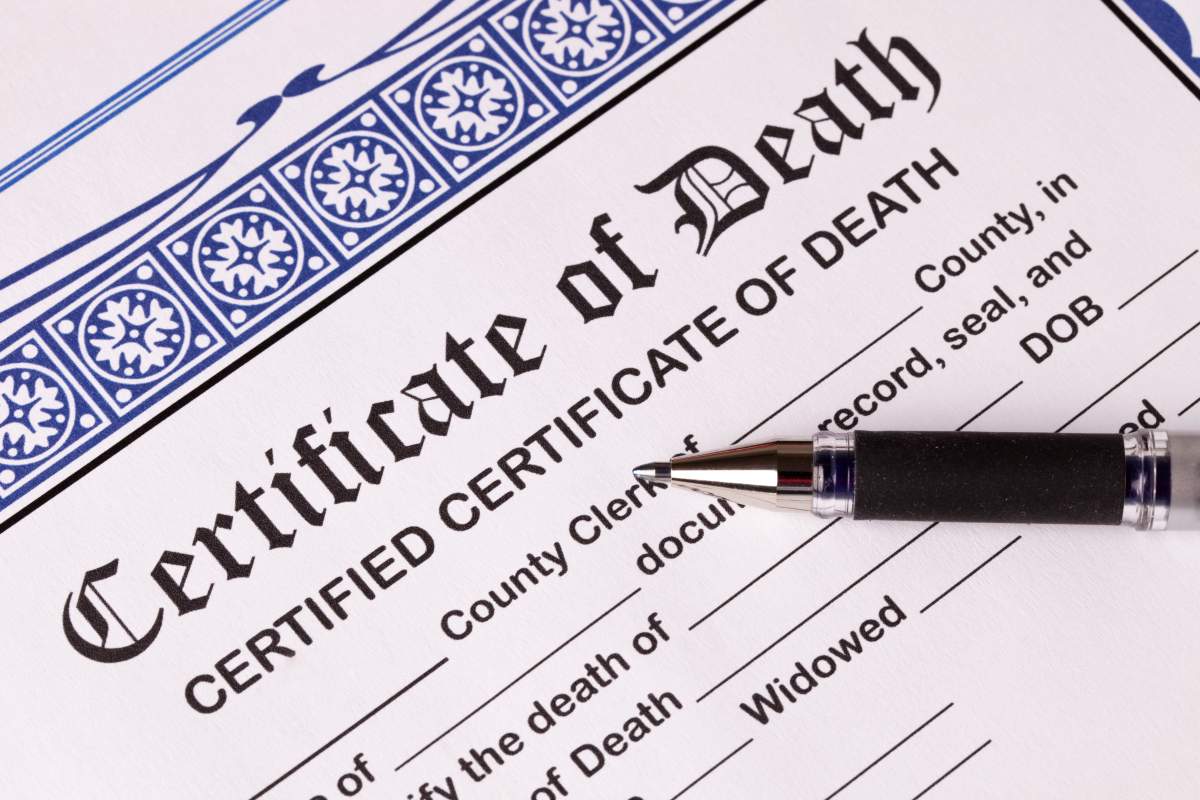 A blank death certificate.