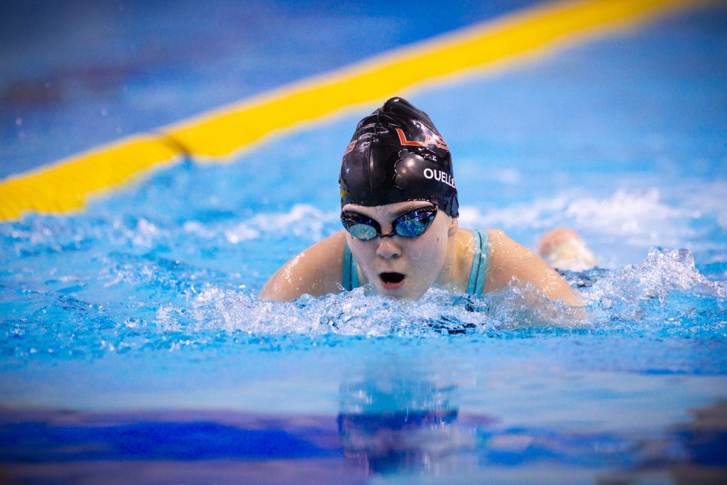 Плувкинята от Саскатун Хана Уелет едва навърши 18 тази пролет