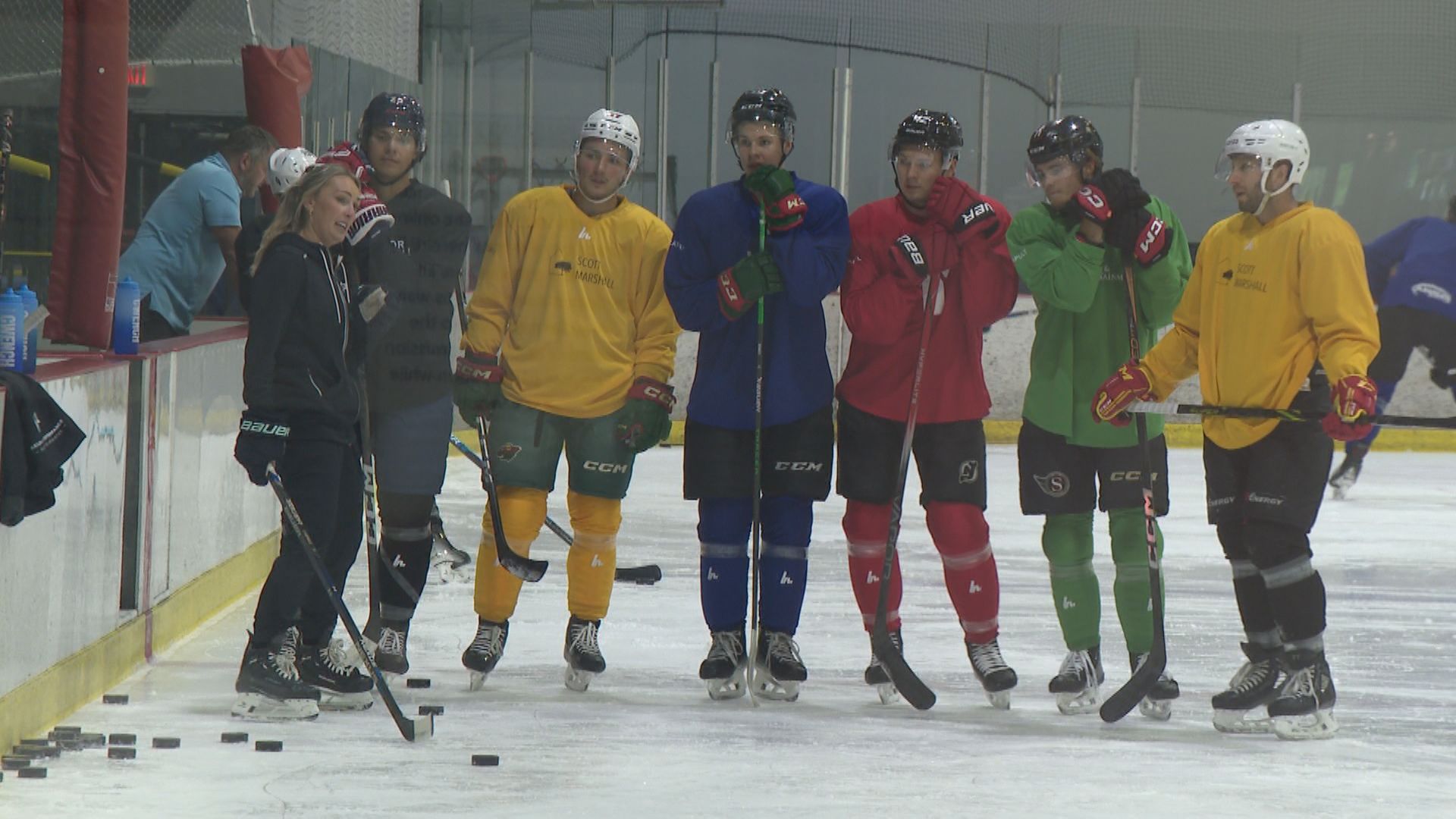 Преди да направи своя дебют като помощник треньор на Сиатъл Кракен