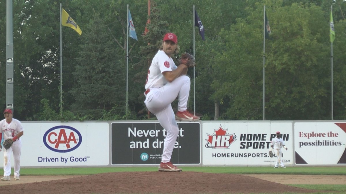 Winnipeg's Ben Onyshko pitches for the Winnipeg Goldeyes.