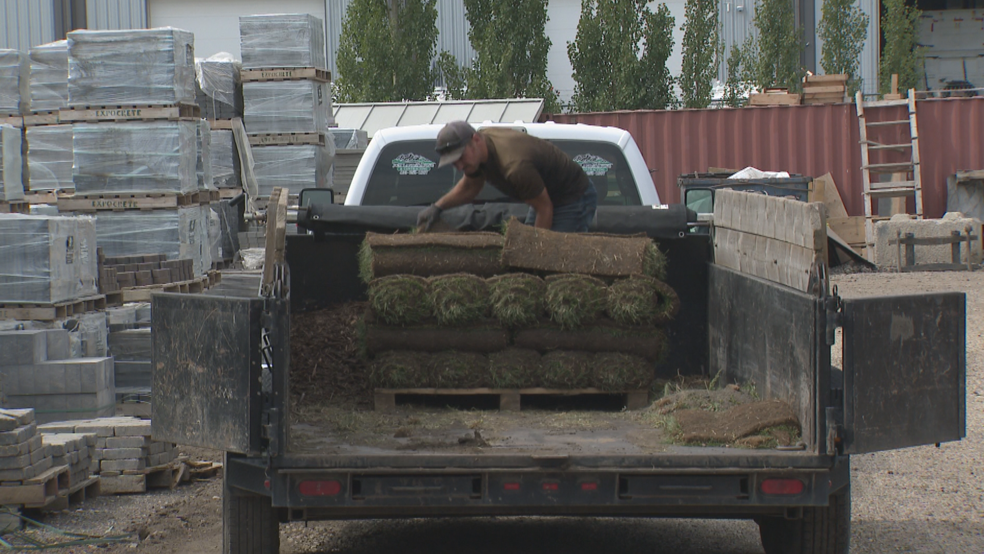 Calgary businesses await plans for feeder main disruptions, water restrictions