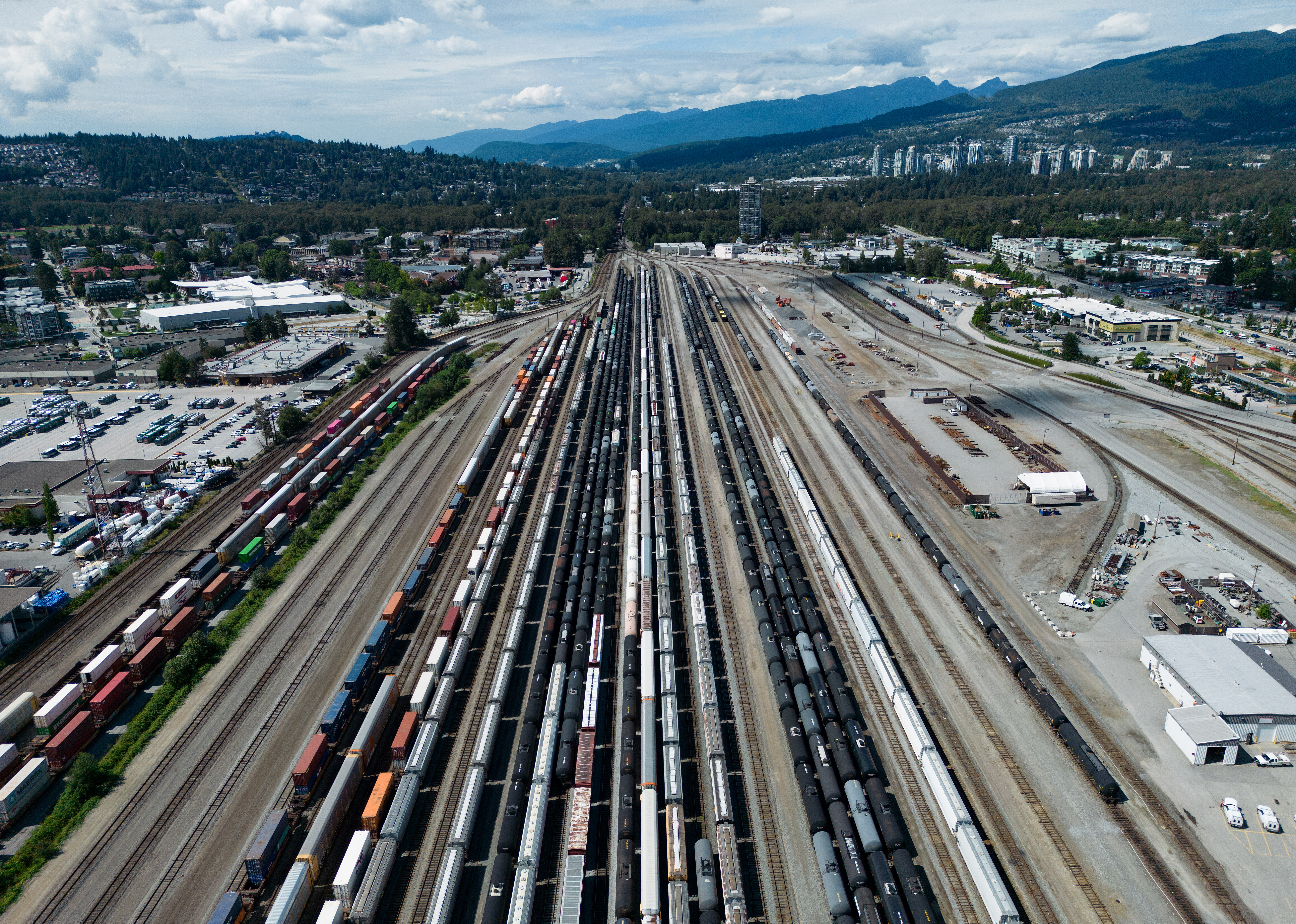 Canadian rail services shut down as CN, CPKC workers locked out