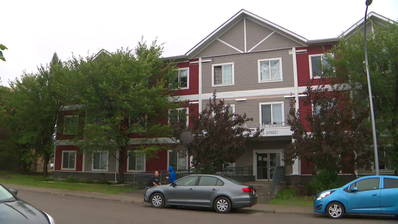 Наемател на достъпен жилищен комплекс в Едмънтън се страхува че