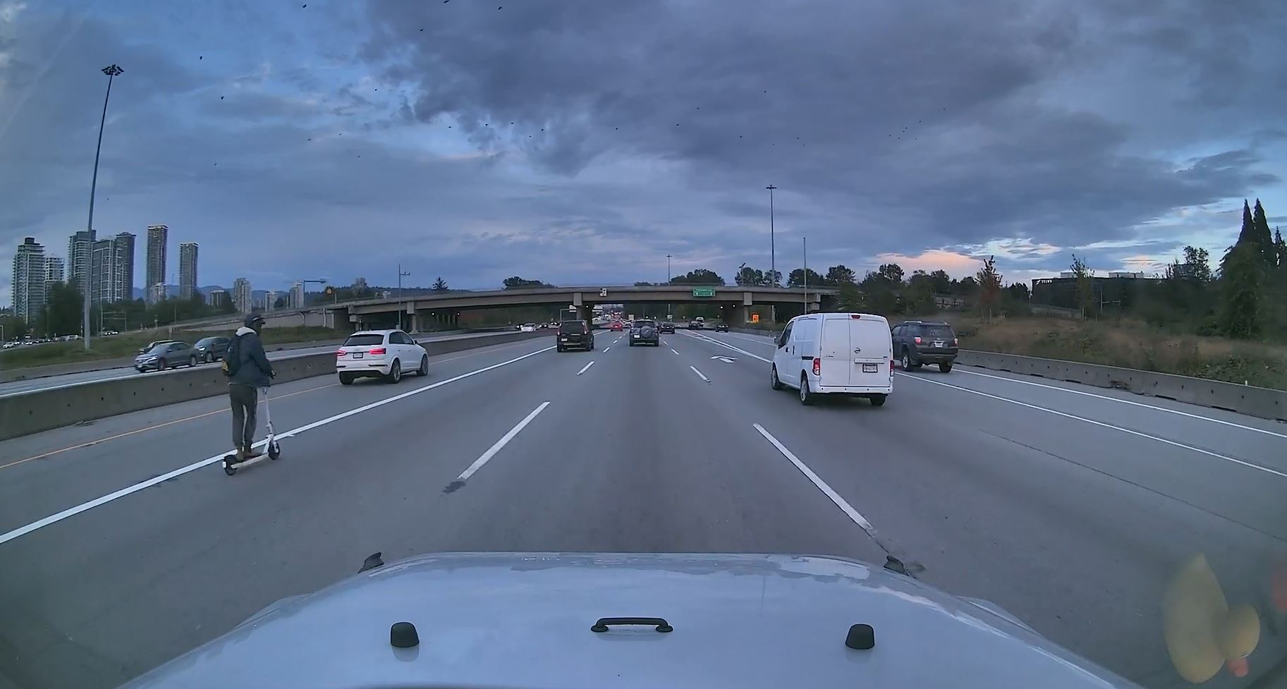 ‘Extremely dangerous and illegal’: Video shows e-scooter in fast lane of B.C.’s Hwy 1