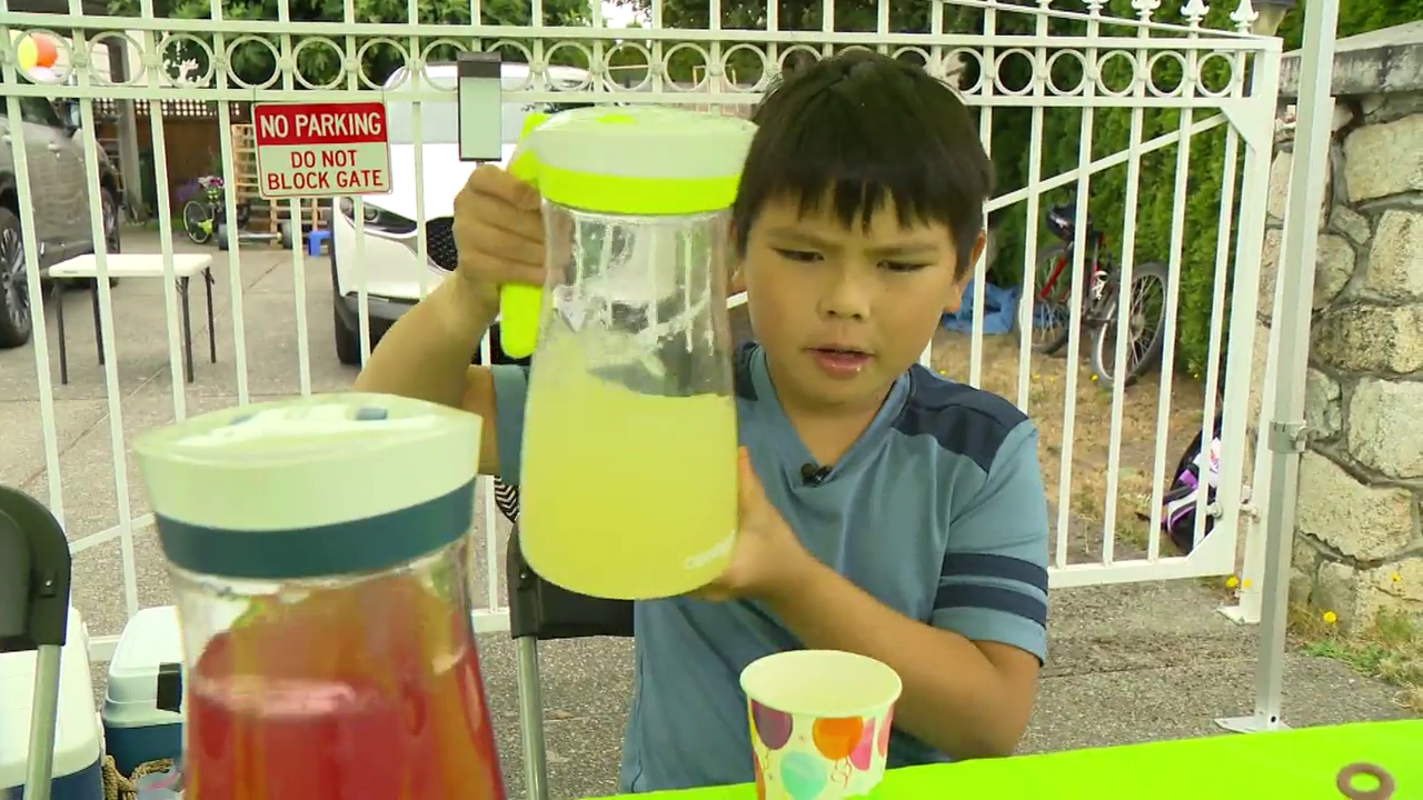 B.C. boy holds 2nd lemonade stand to honour dad who died 2 years ago