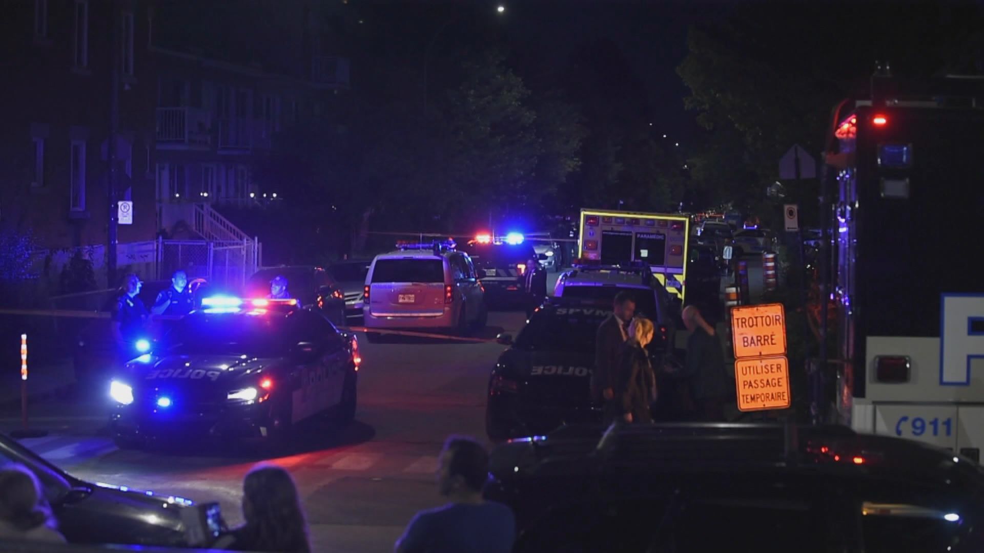 Полицията в Монреал започна разследване след като мъж на около