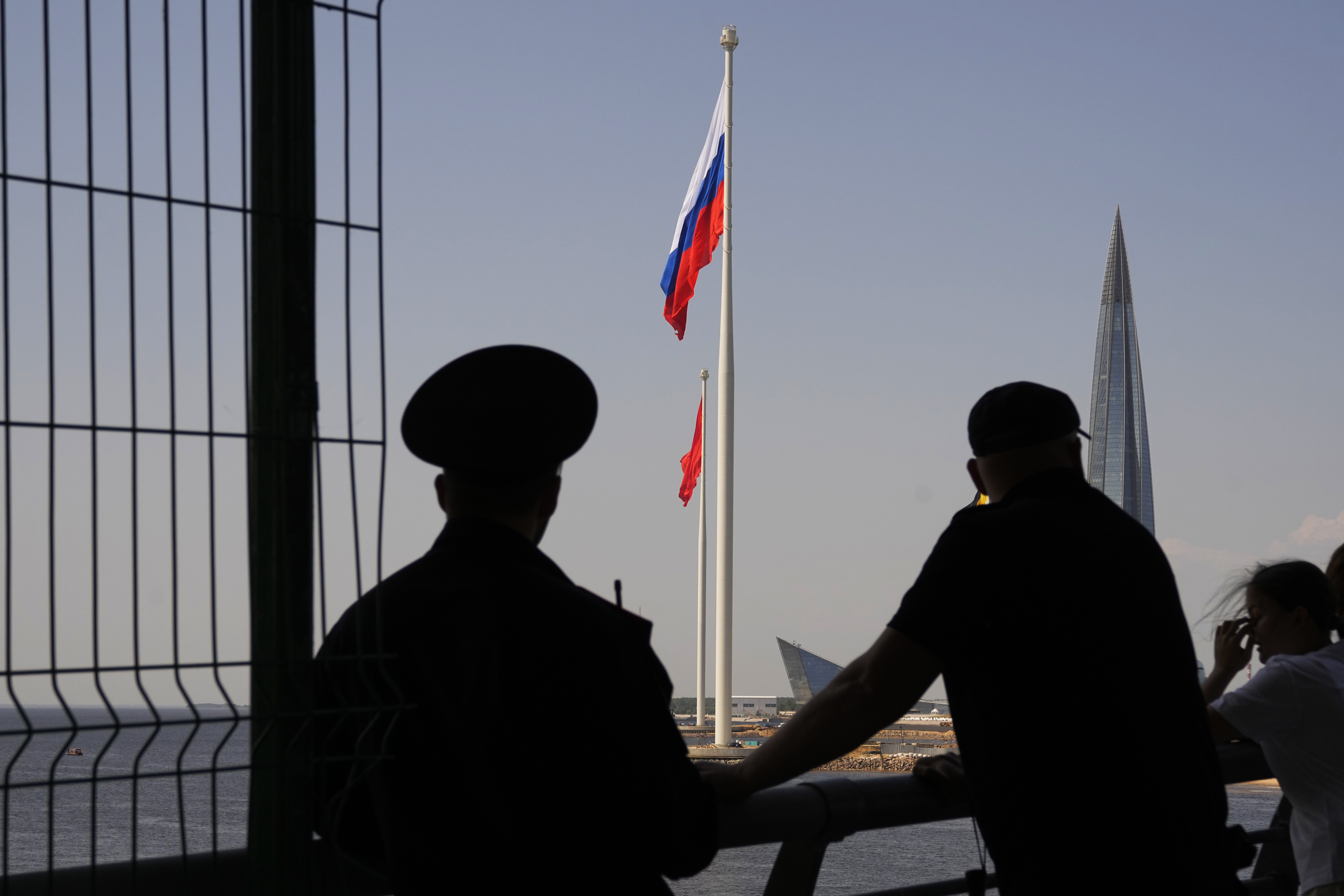 Полицията в Санкт Петербург е задържала израелско канадски шофьор на състезателна