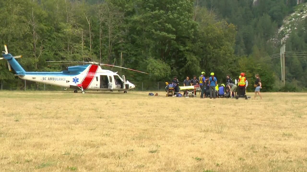 Climbers seriously injured in rockfall on Squamish Chief