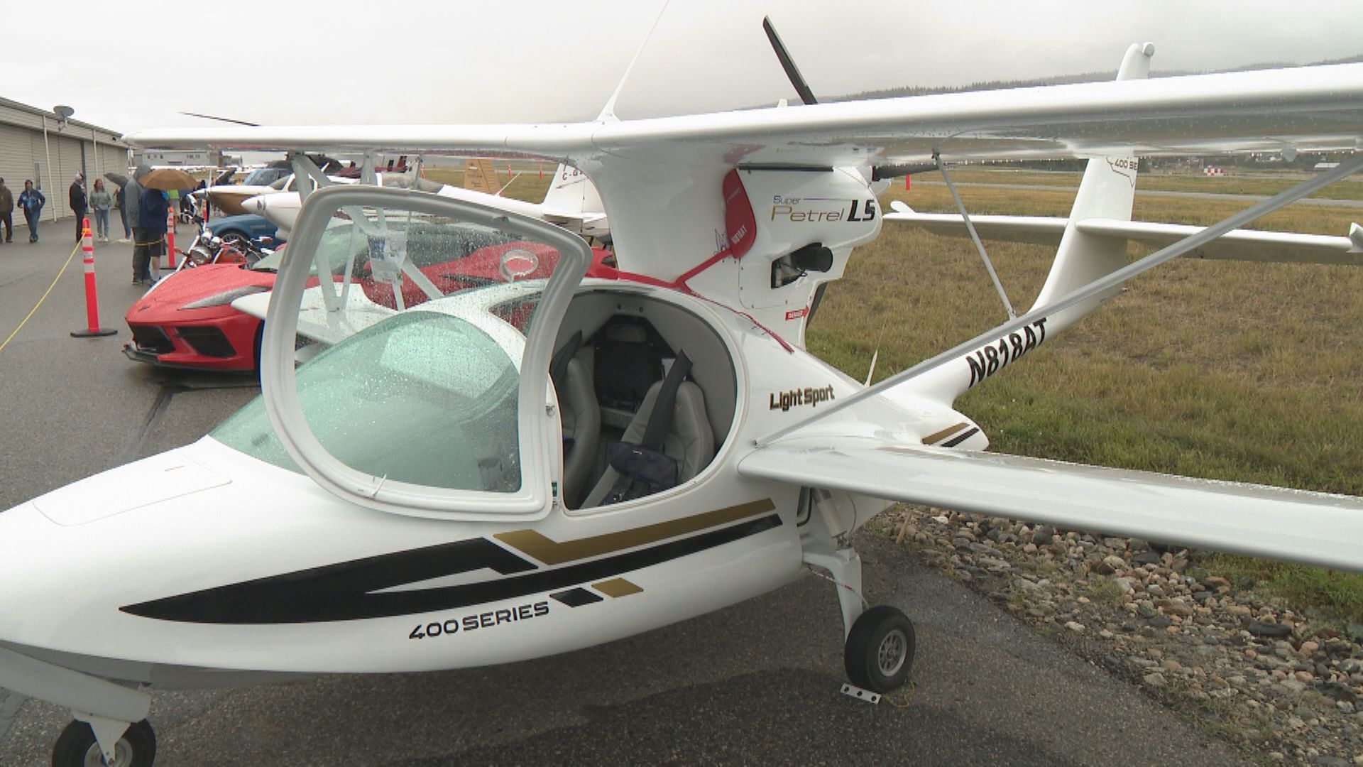 Да бъдеш на няколко крачки от пистата на международното летище