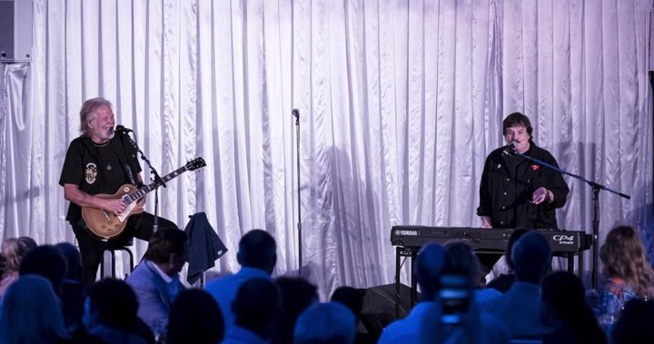 Дългогодишната битка за името на Guess Who приключи Членовете основатели на рок