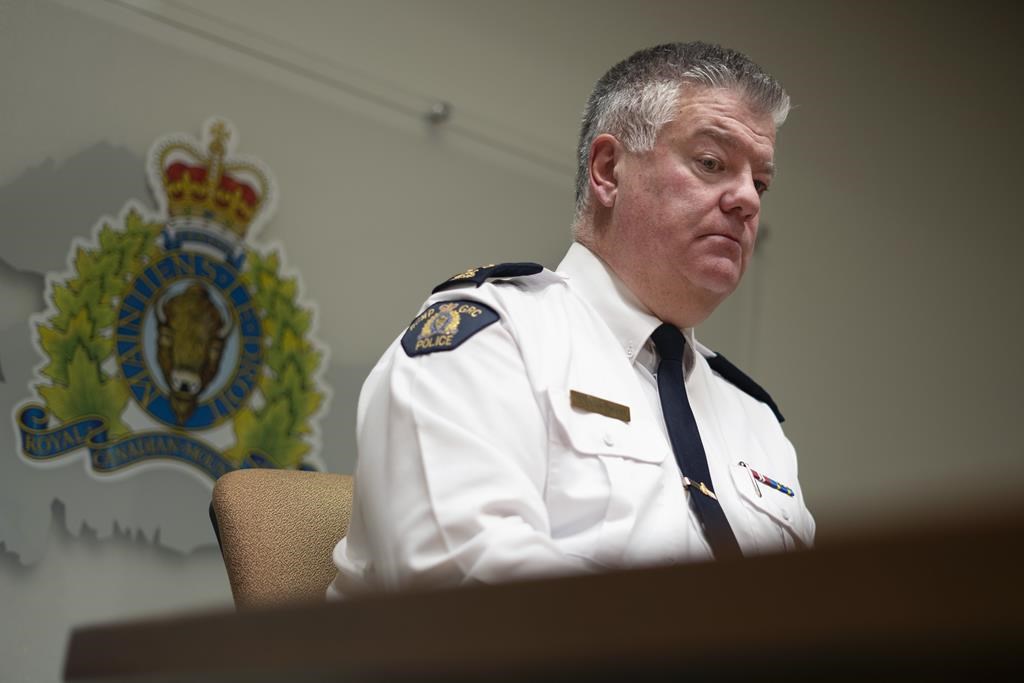 Командирът на RCMP в Нова Скотия ще се извини на