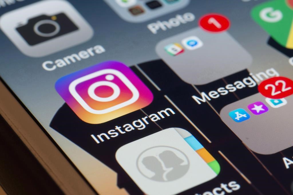 Social Media And Ai Ban For New Brunswick Youth A Possibility: Holt - Beritaja
