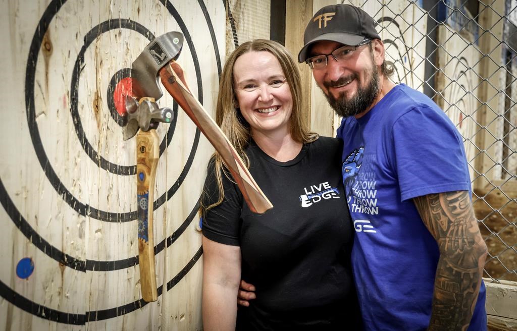 Calgary couple find their ‘Zen’ through axe throwing, compete in world championships