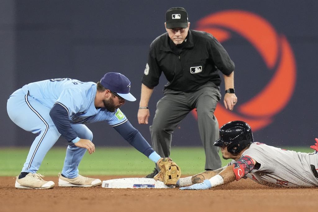 Red Sox rally to beat Blue Jays 6-5 in 10 innings