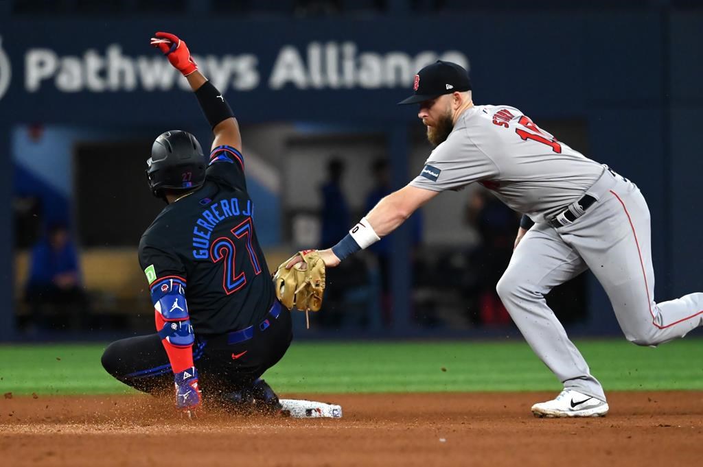 Jays beat Red Sox to end five-game losing skid