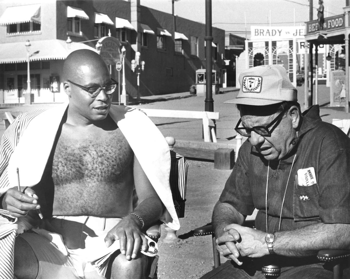 THE GREAT WHITE HOPE, James Earl Jones, on set with director, Martin Ritt, 1970. TM and Copyright (c)20th Century Fox Film Corp. All rights reserved. Courtesy: Everett Collection