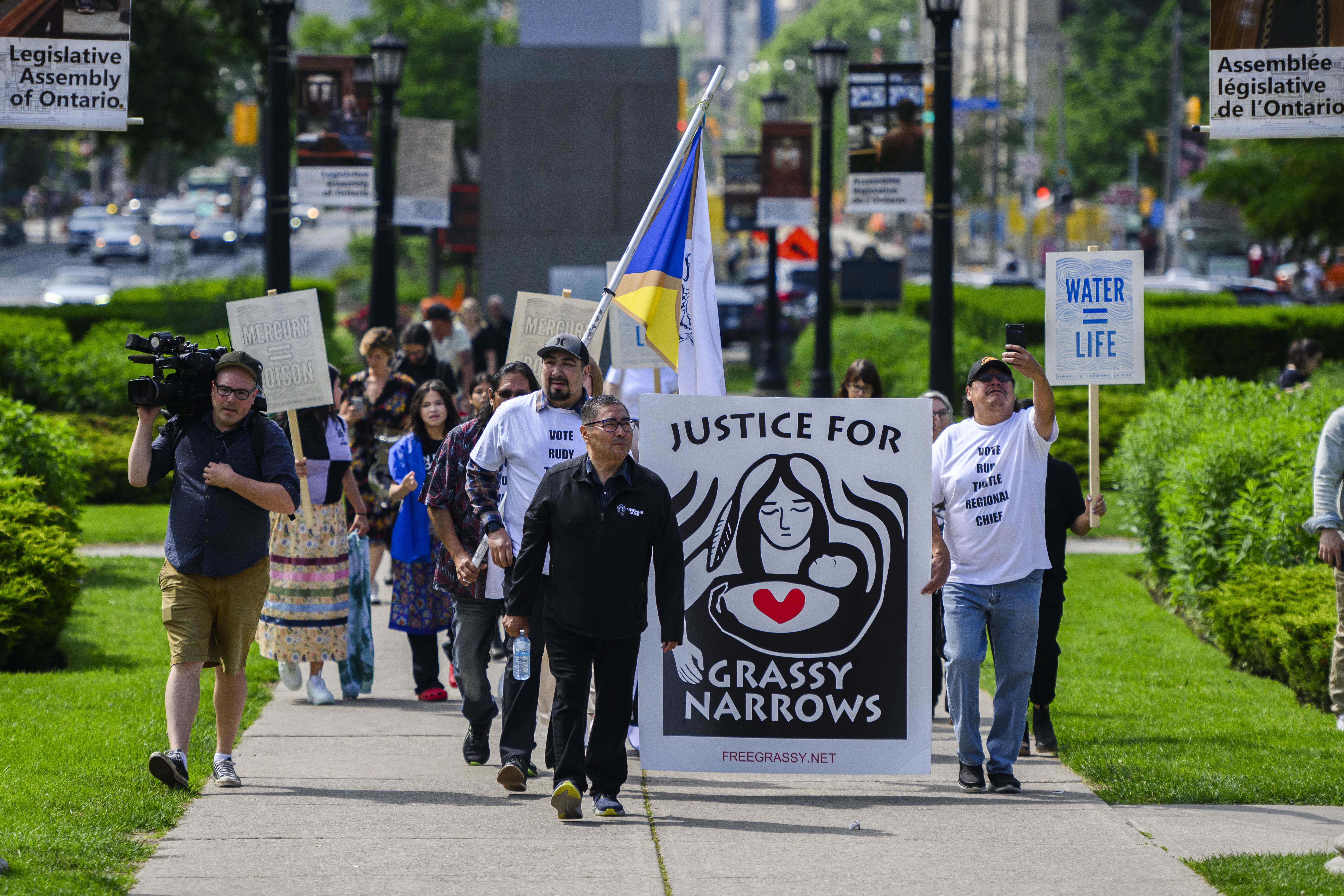 Largest school board in Ontario under fire after field trip to downtown protest