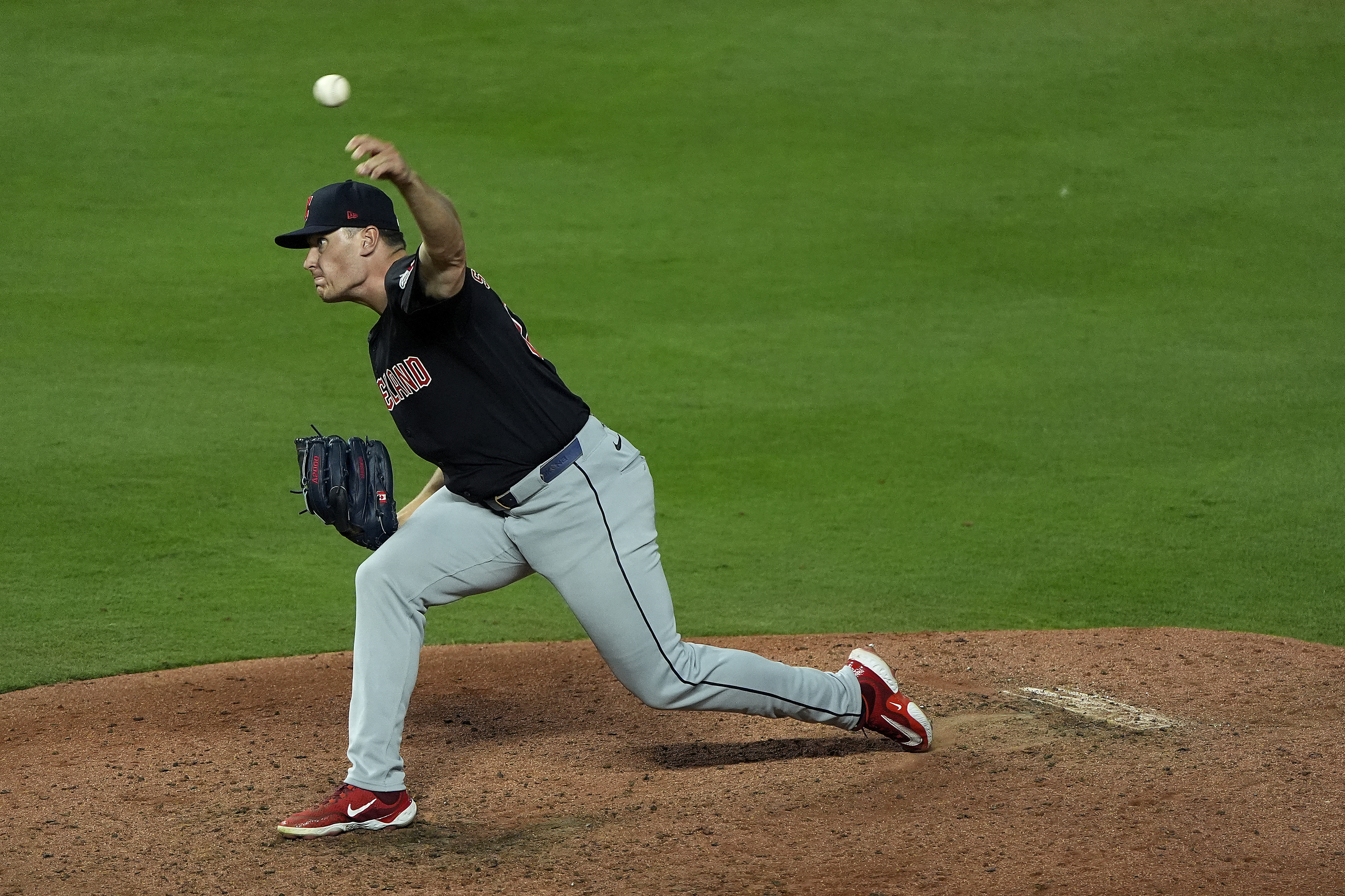 Edmonton-born pitcher makes MLB debut: ‘I’m just so proud of him’