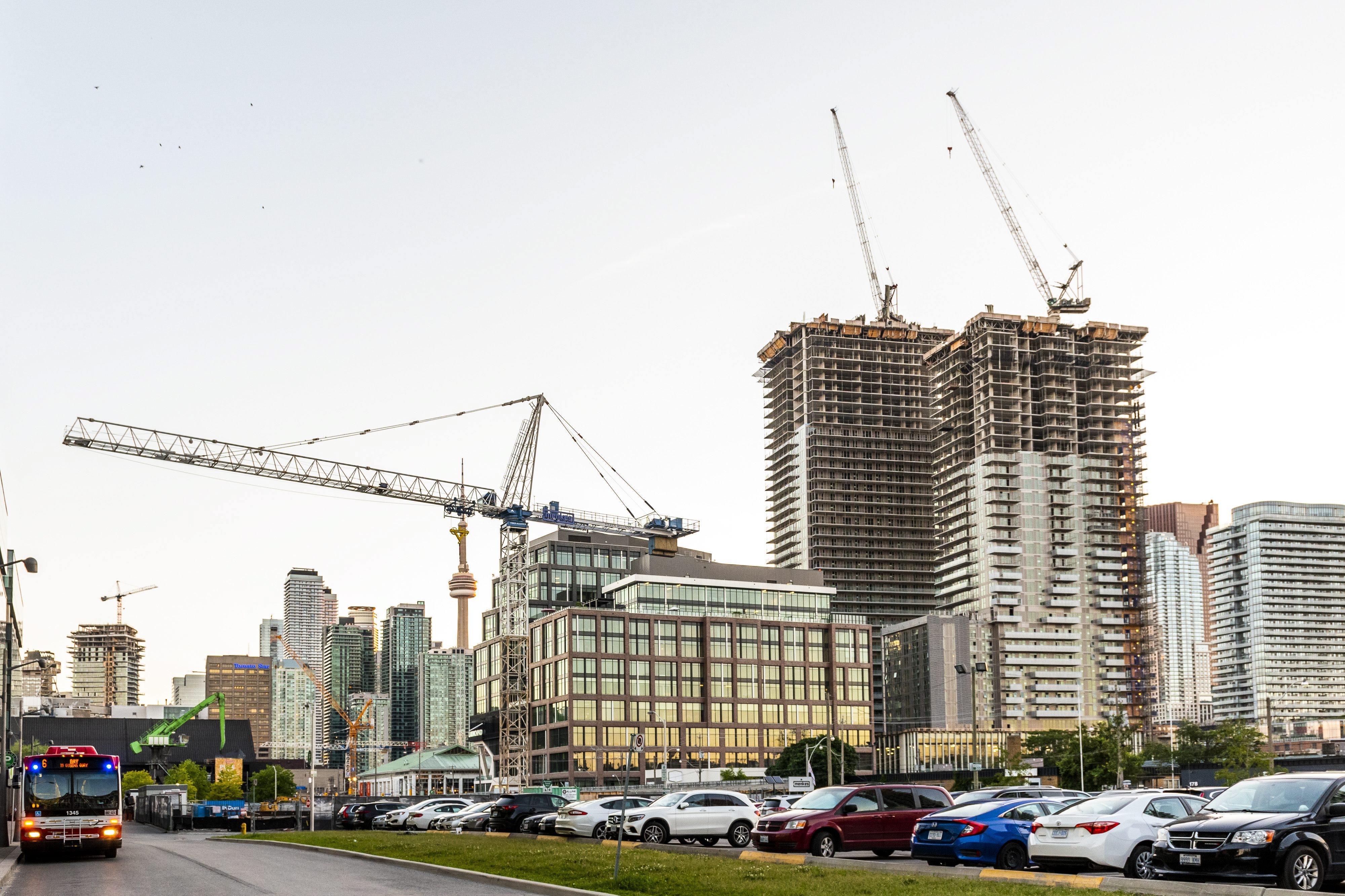 Трябваше да бъде съобщение за преустройство на жилищните разработки около