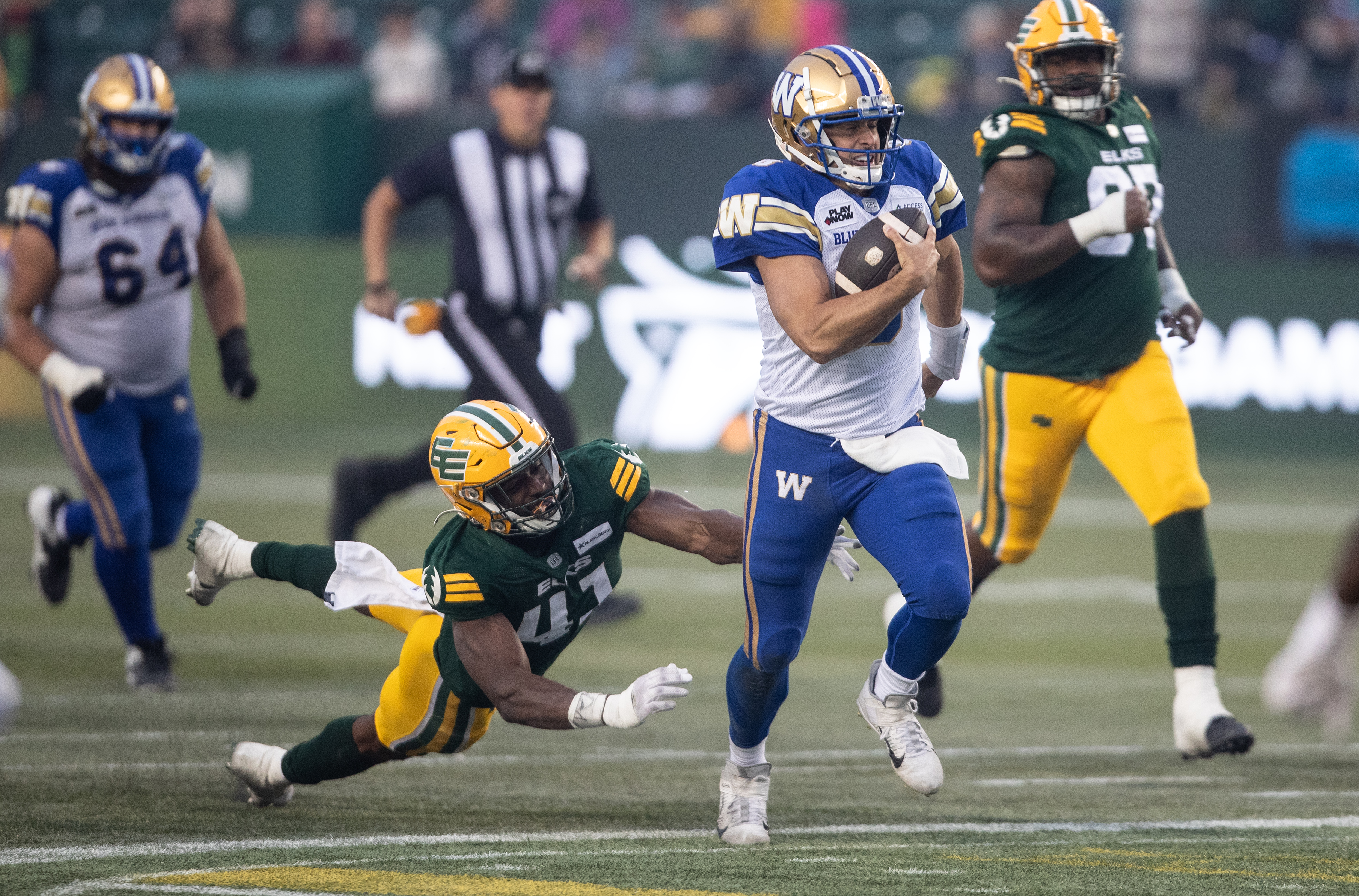 Blue Bombers can clinch playoff spot for 8th straight season with win over Elks