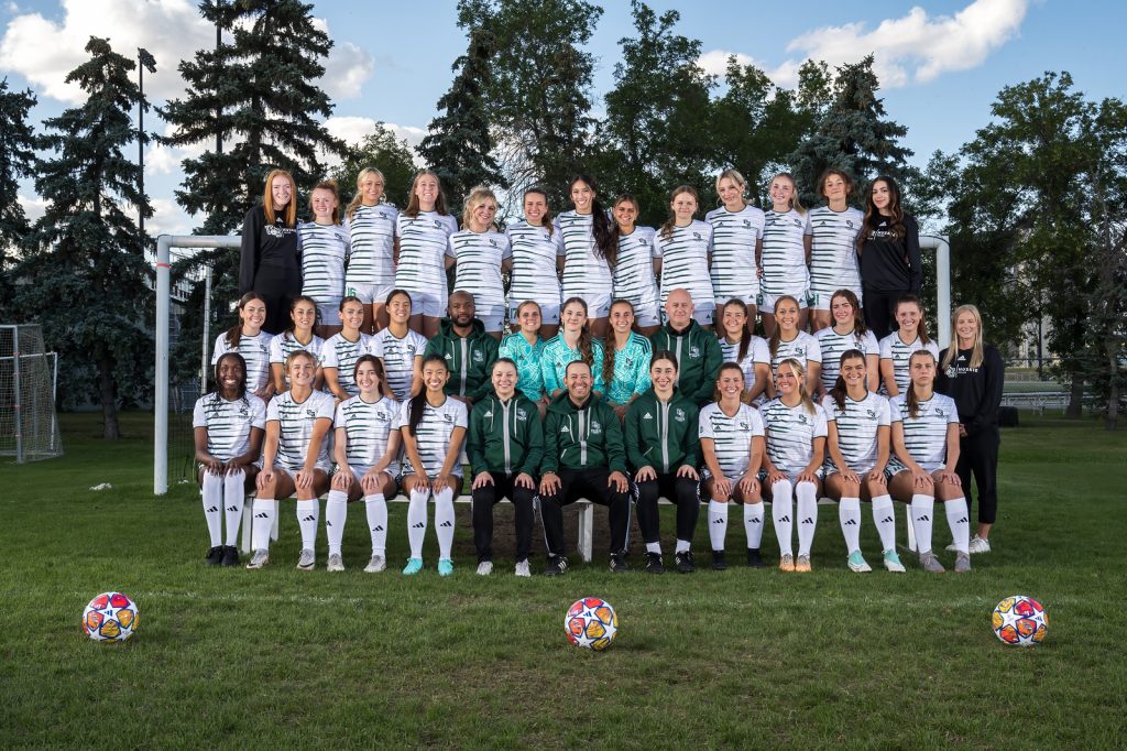 Нов сезон на Западна Канада е на хоризонта за женския