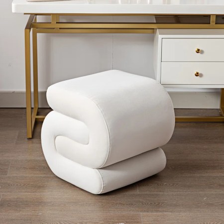 Jaszlyn Upholstered Ottoman